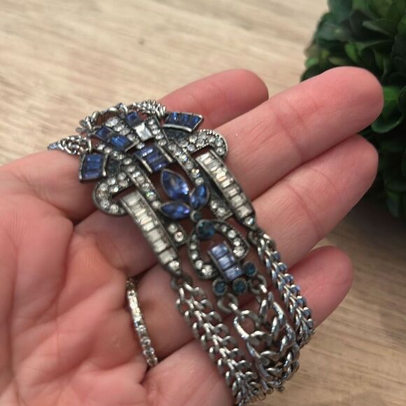 Chloe + Isabelle Long pearl necklace - Picture 3 of 5